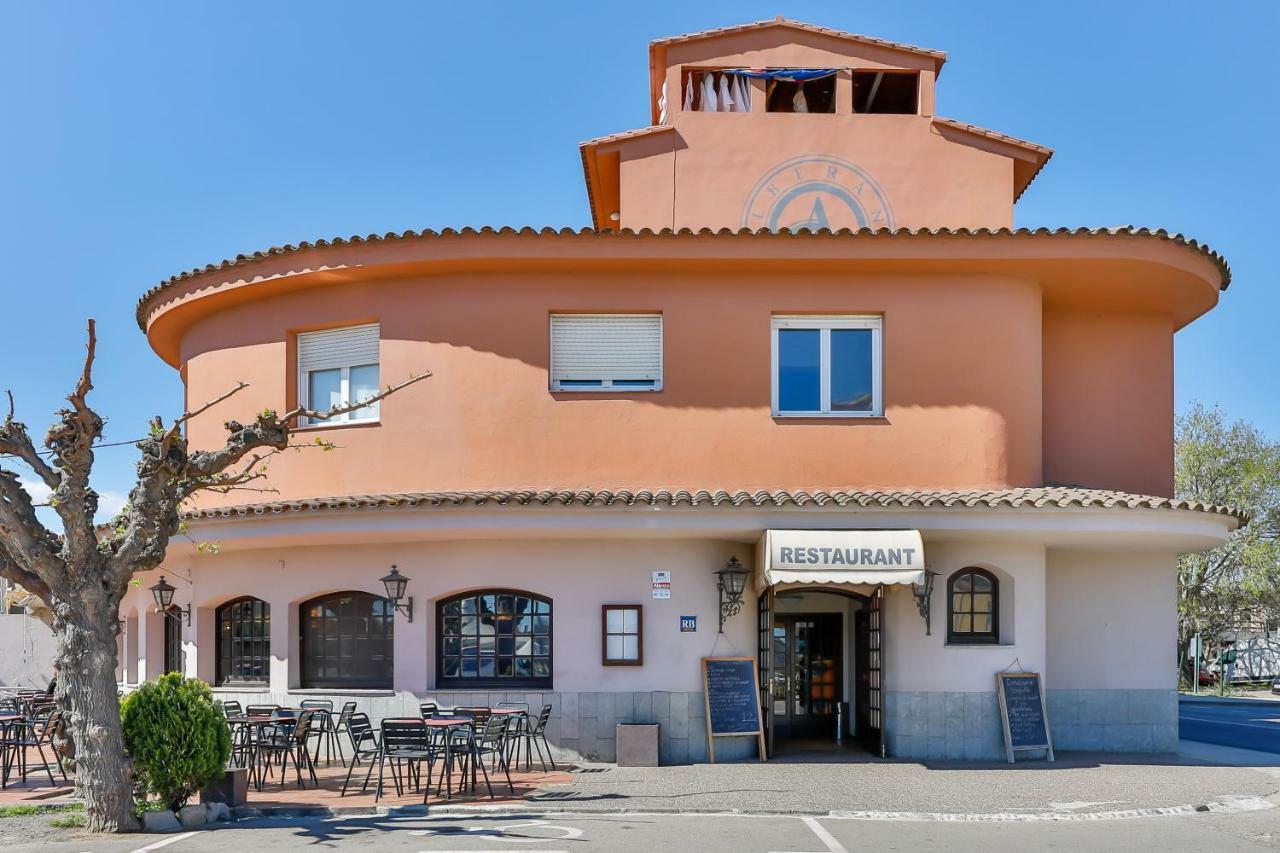 Hostal Alberana Verges Exterior foto
